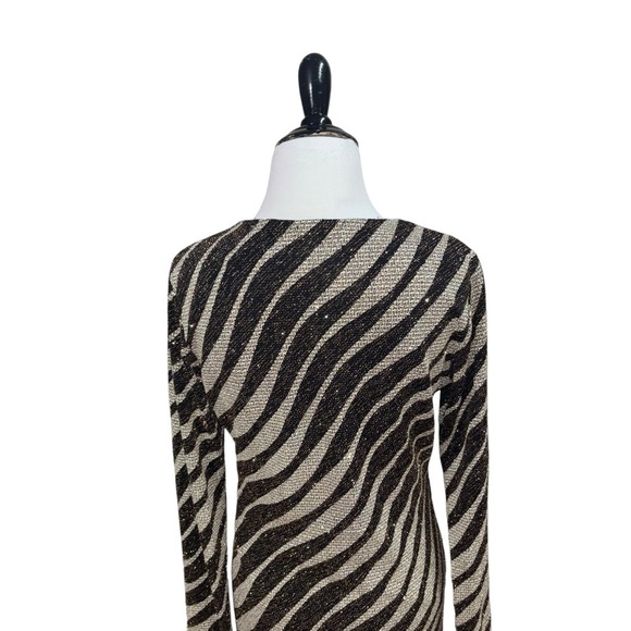 VIOLA Women's L Large Bodycon Dress Sparkles Metallic Thread Deep V-Neckline - Picture 3 of 11